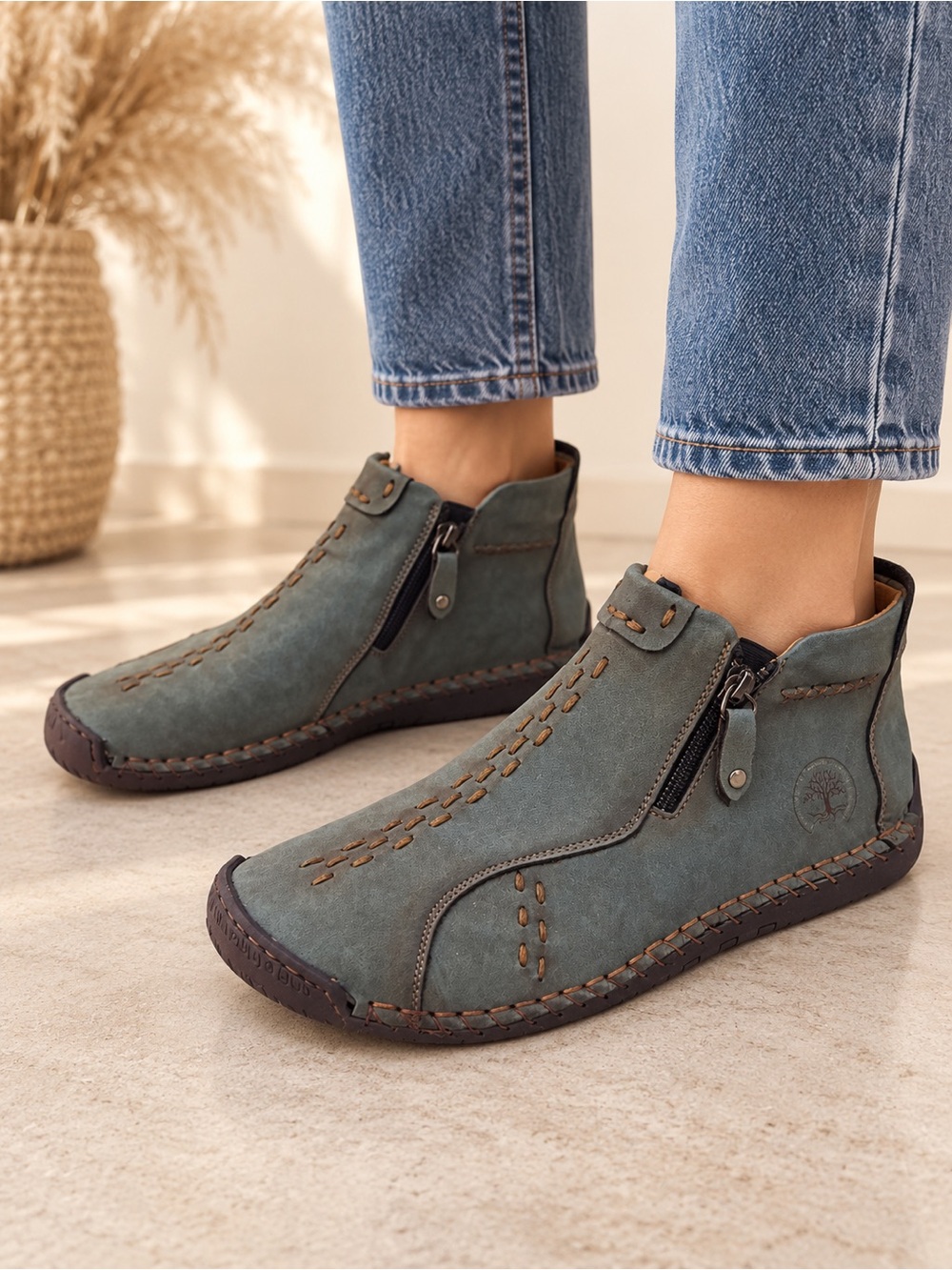 Amazon Casual Side-Zip Ankle Boots in Green